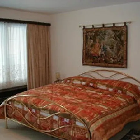 Chavallera Residenza Surlej 9 *