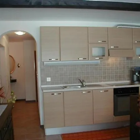 公寓 Chavallera Residenza Surlej 9 *