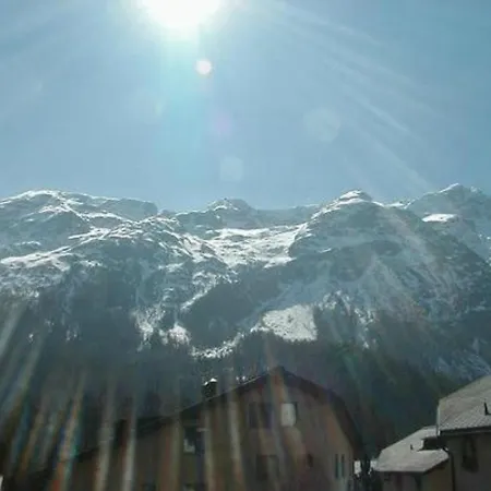 Chavallera Residenza Surlej 9