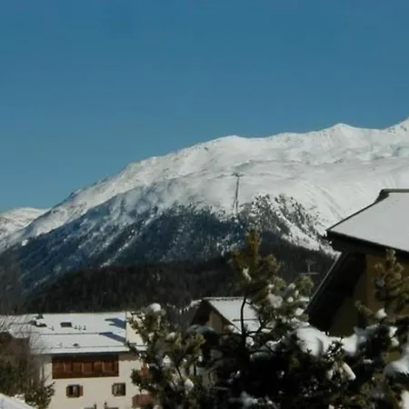 Chavallera Residenza Surlej 9